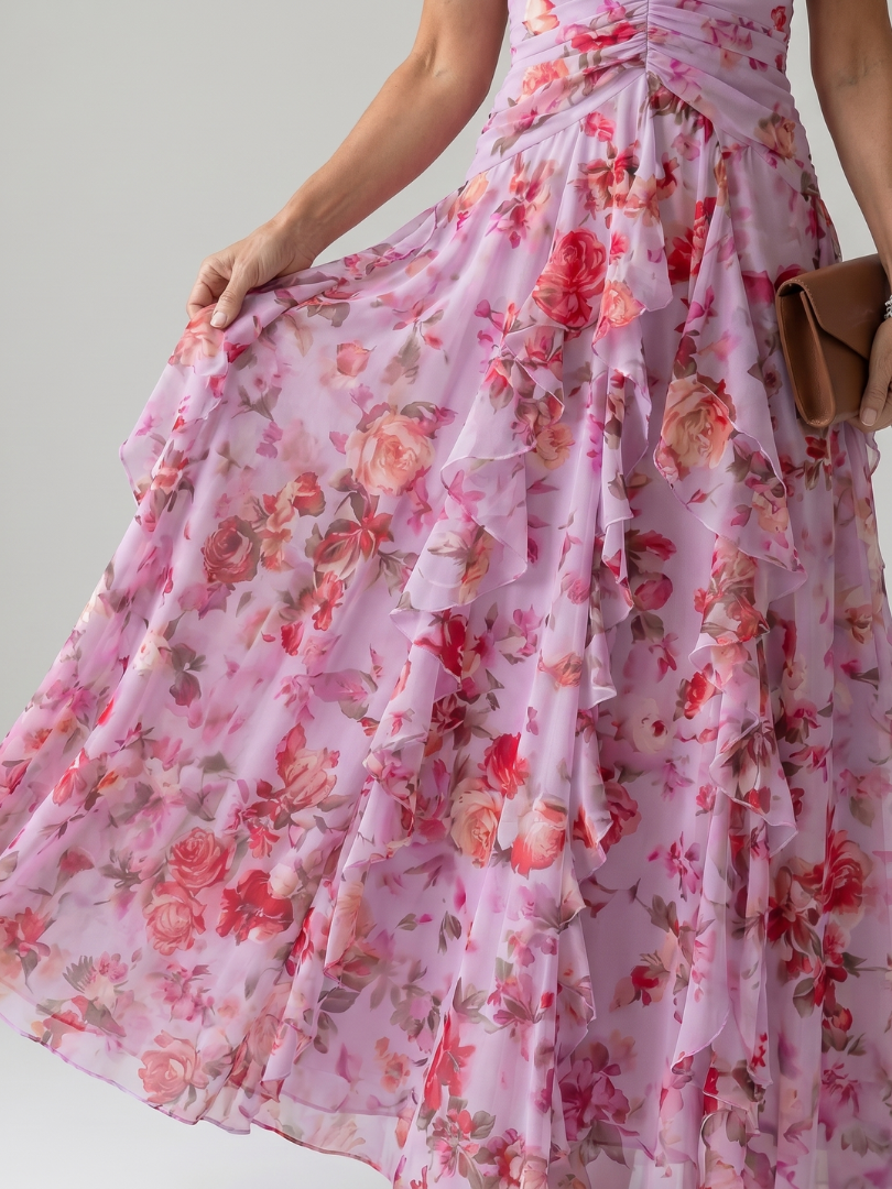 Vestido Maxi Floral con Escote Halter y Volantes