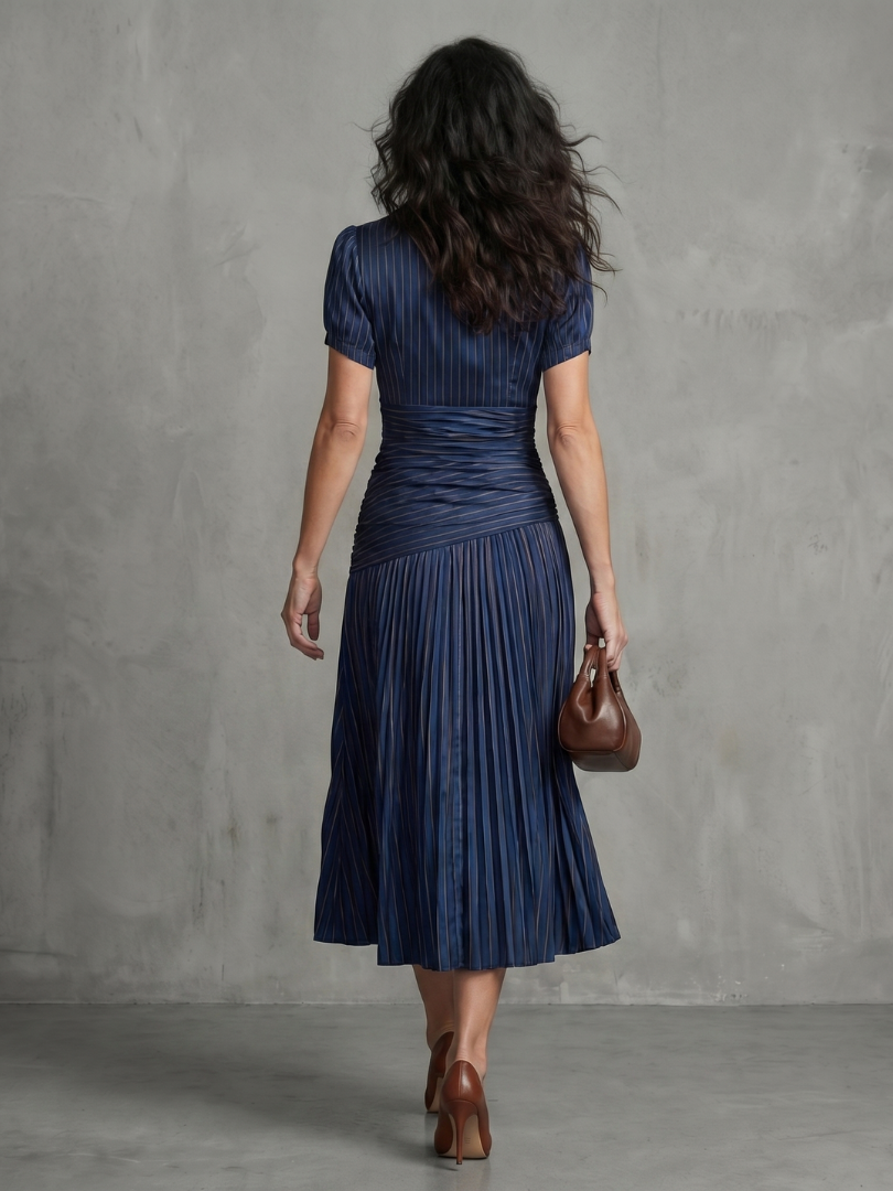 Vestido Midi de Rayas con Cintura Plisada