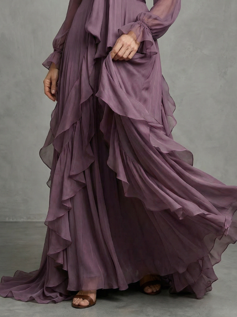 Demetria | Vestido Maxi con Volantes y Cuello Anudado