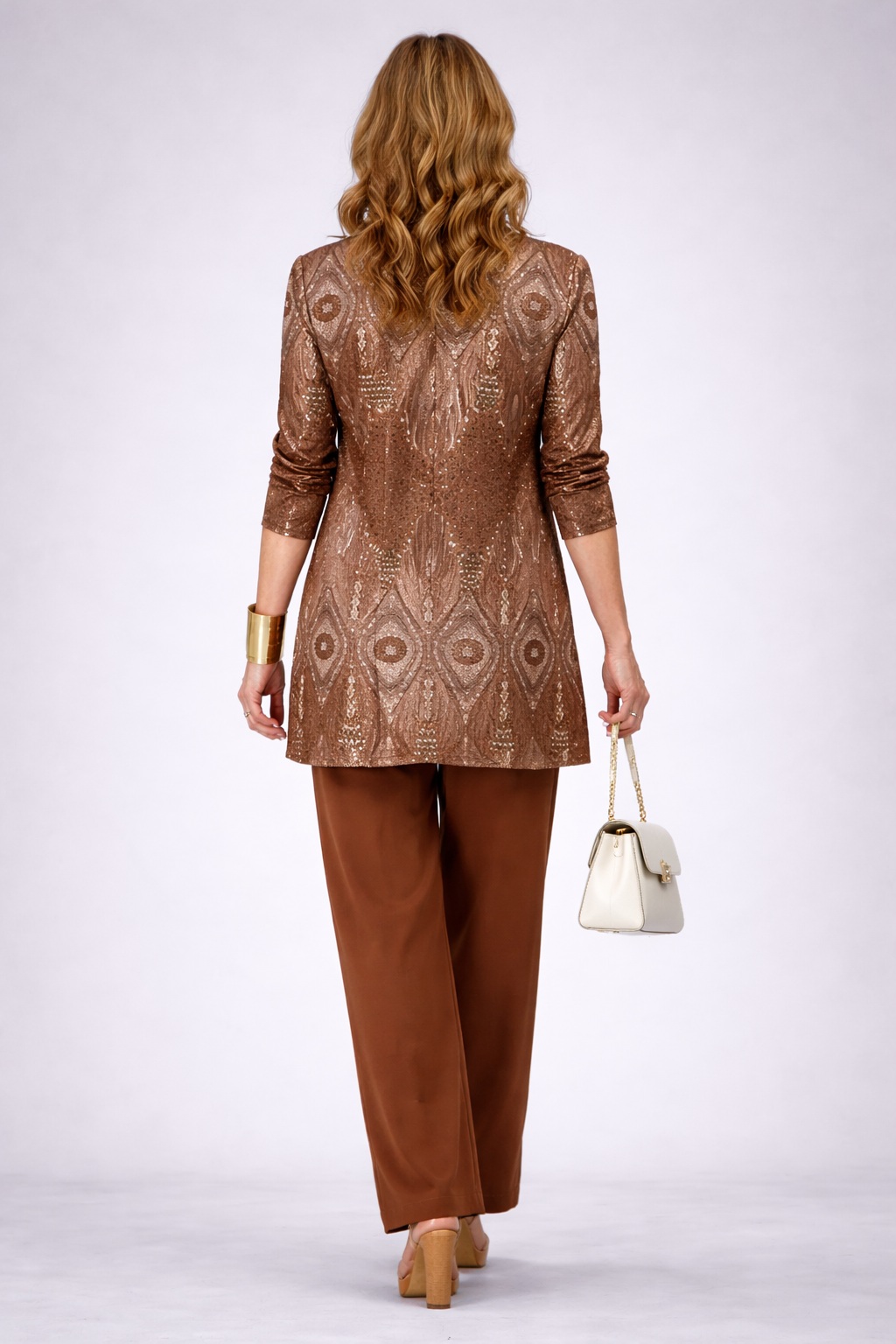 Glenna conjunto marrón detalle