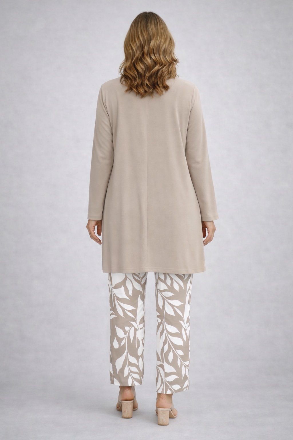 Erynn conjunto beige detalle