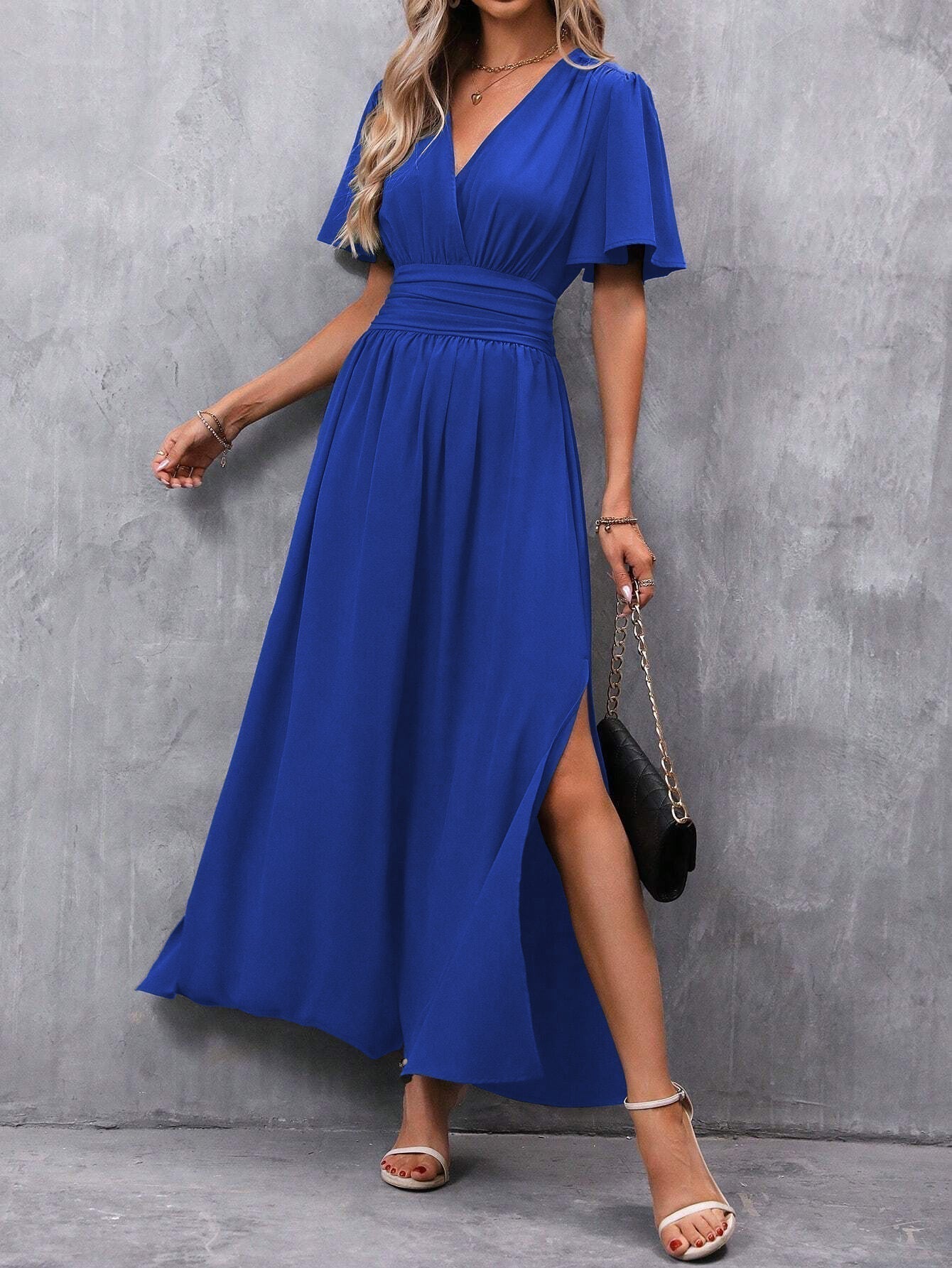 Everly | Elegant V-Neck Maxi Dress