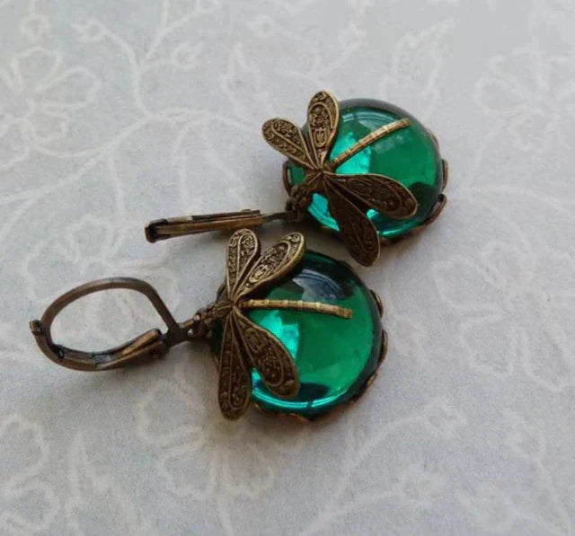 Pendientes esféricos de libélula en dorado antiguo