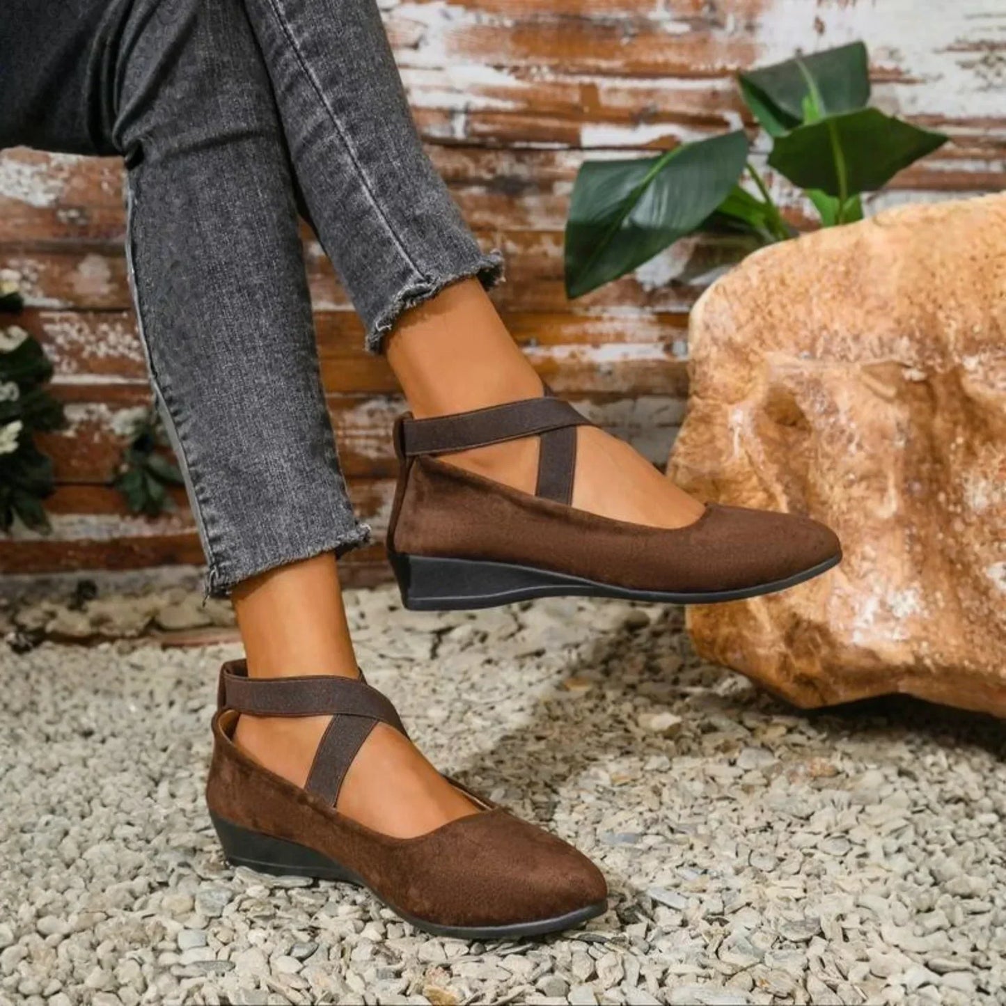 Isabella | Closed-Toe Wedge Ballerina Shoes