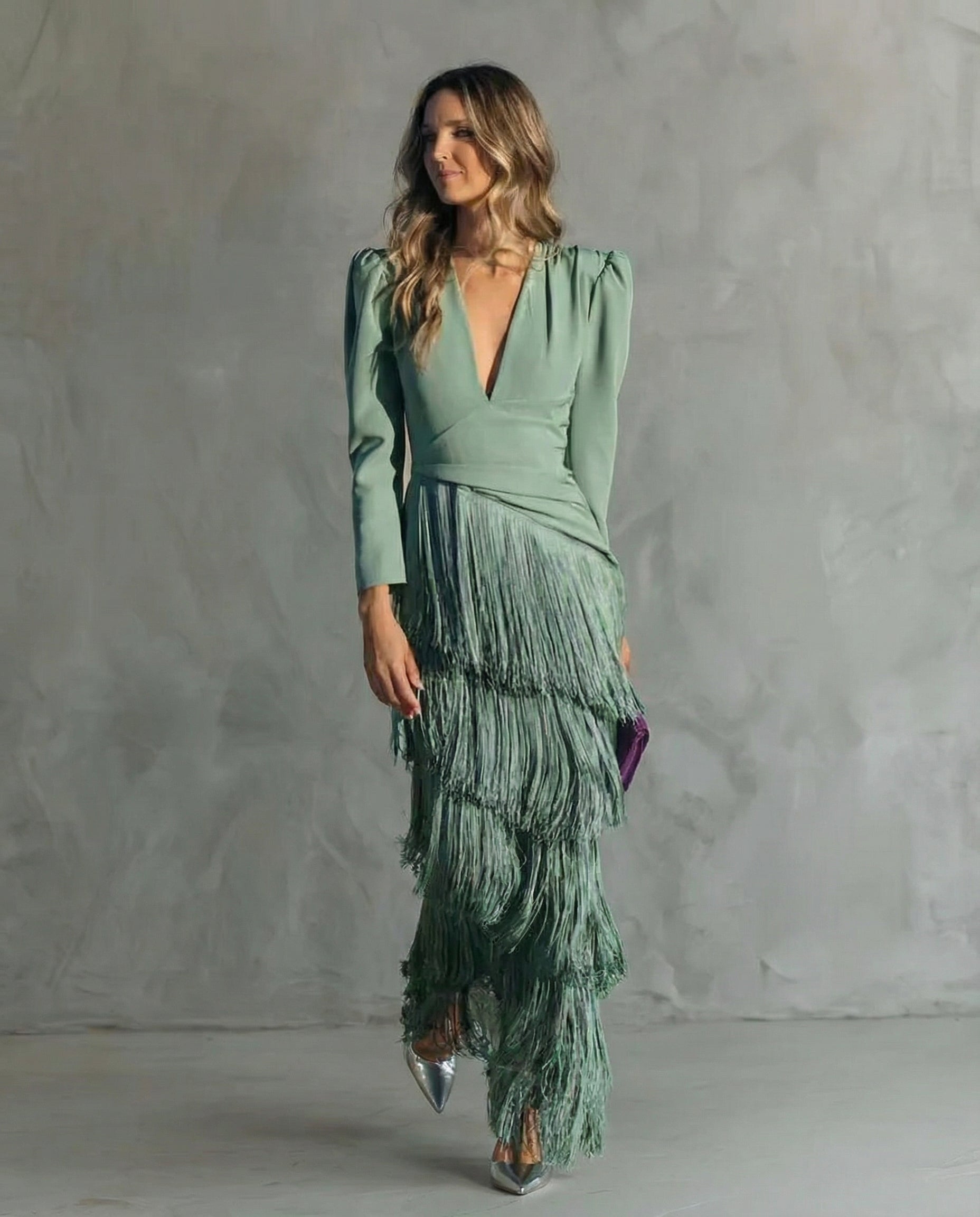 Chiara vestido flecos frontal