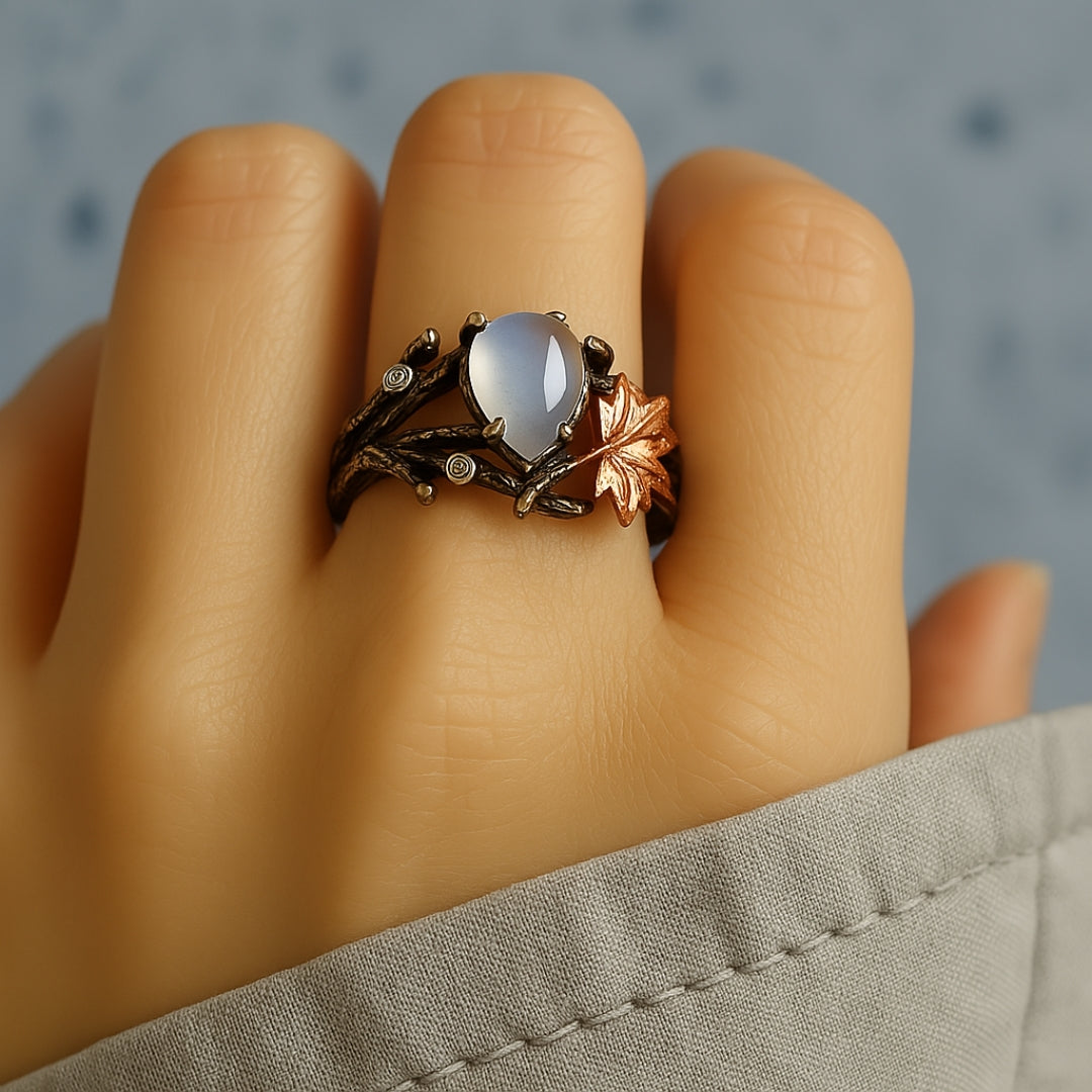 Anillo piedra luna naturaleza